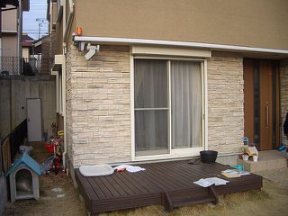 建物と一体となった豪華なテラス